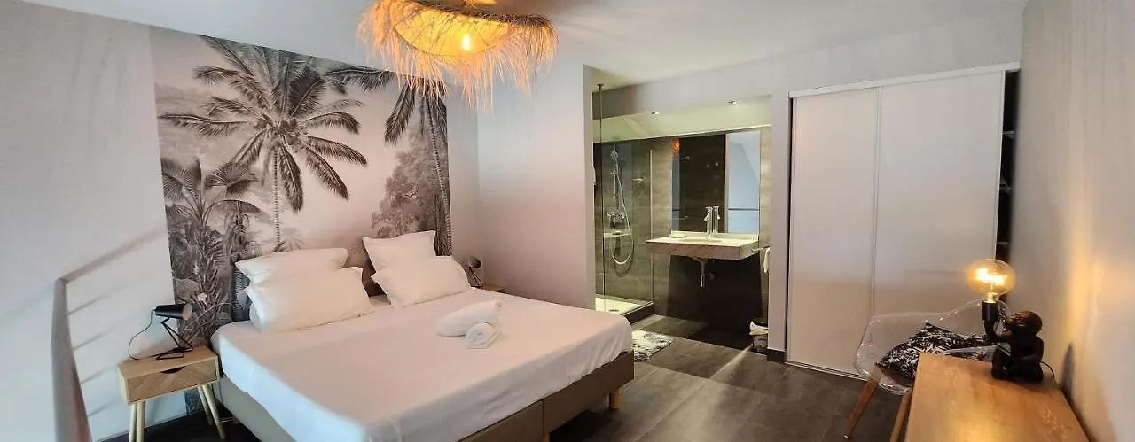 Beau Duplex Vue Mer Avec Piscine Et Acces Plage Marigot